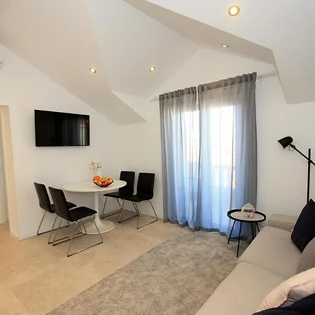 Apartment Ivana Supetar